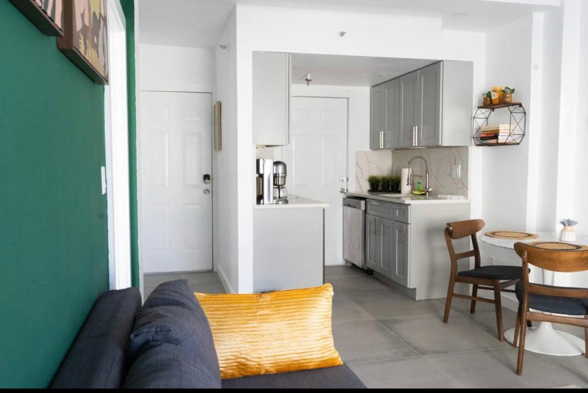 Newely Remodeled Apartment Only 1 Min To The Beach! Miami Beach Exterior foto
